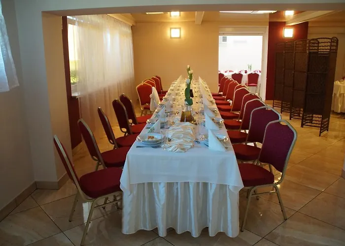 מלון Atlantis 2*